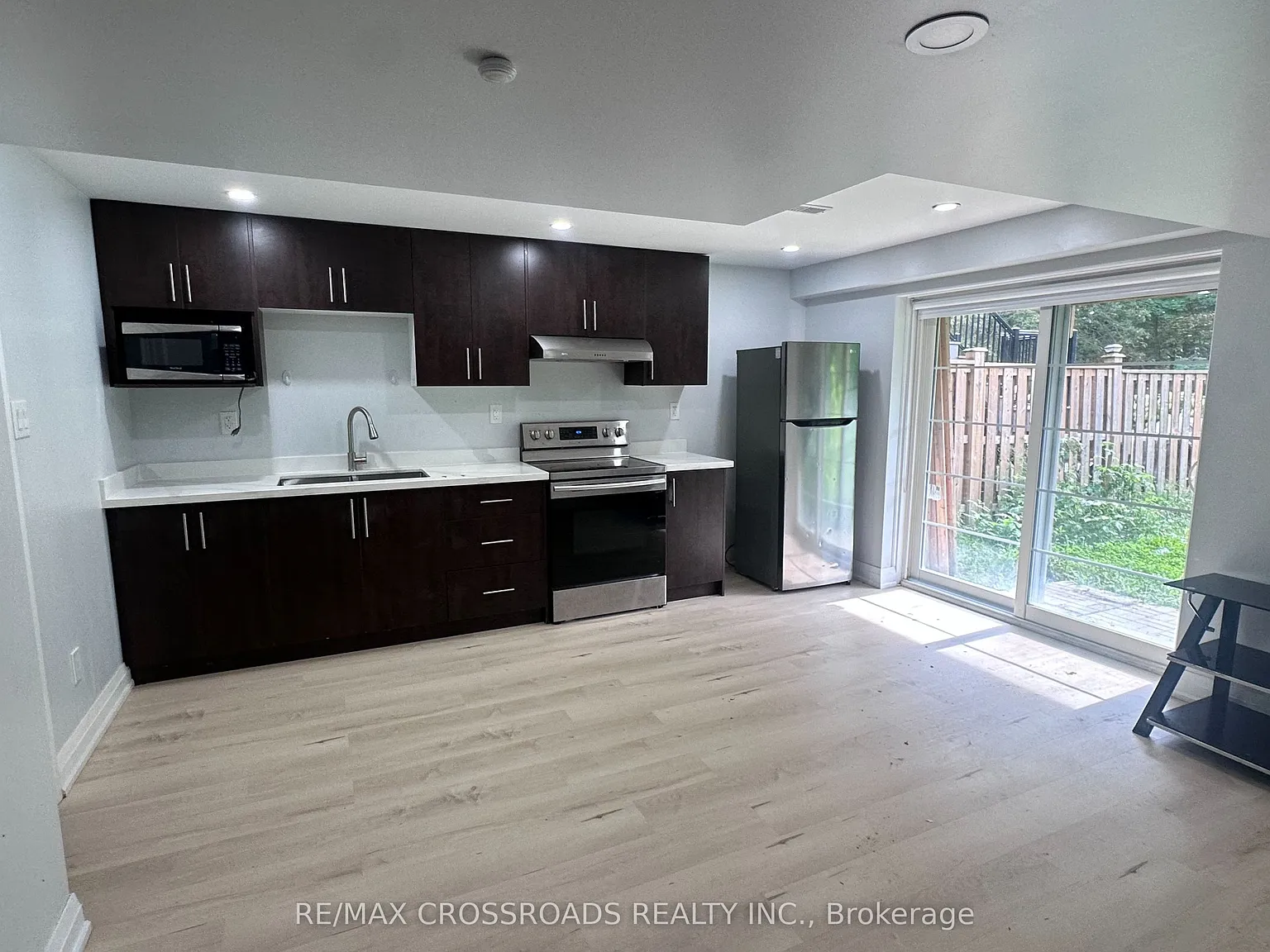 2 bed, $1,900 — Photo 1