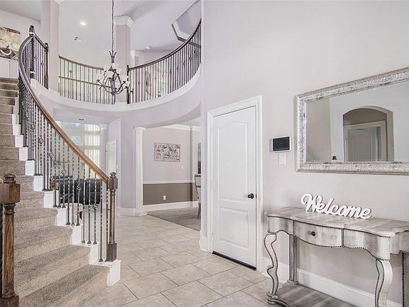 3rd image of 2514 Rose Bay Dr