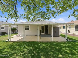 428 Saint Thomas Drive, Toms River, NJ 08757