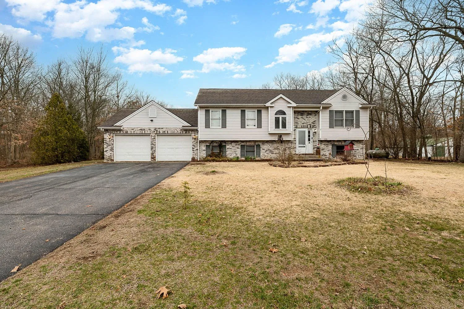 10950 N Makeever Dr photo 1
