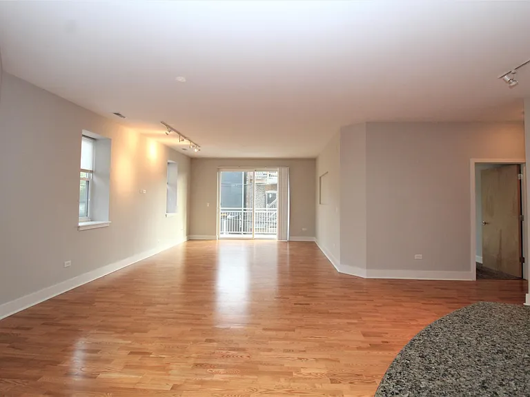 1870 N Winnebago Ave #2D — Photo 39