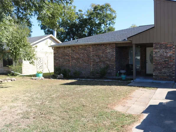 4018 Easy St, Dickinson, TX 77539