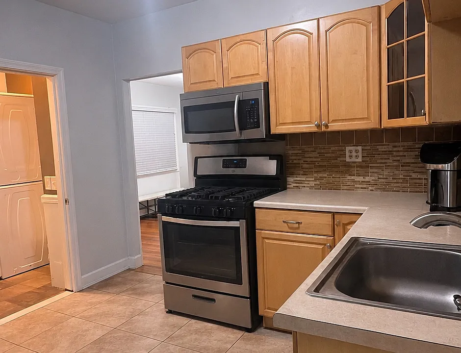 50-52 Primrose St #2
