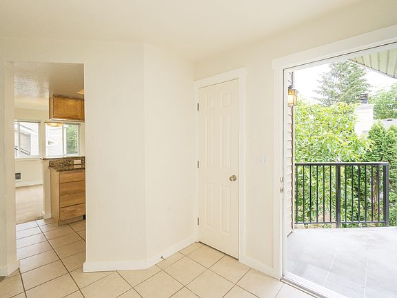4th image of 12020 100th Ave NE APT M304