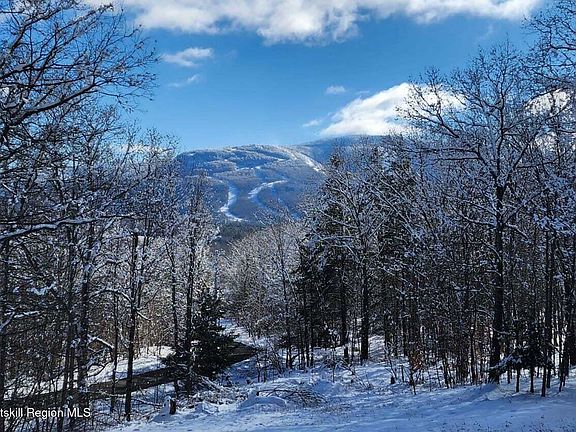 2nd image of 67 Summit Road