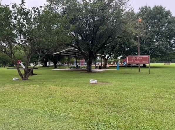 303 W Steadman St, Sherman, TX 75090