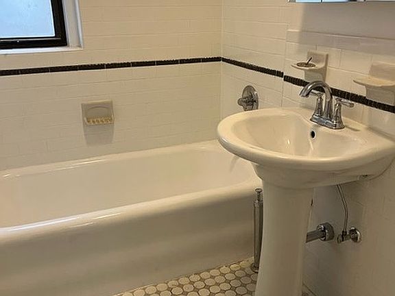 5th image of 80 Winthrop St APT G3