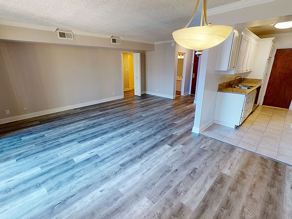 4th image of 9005 Burton Way #5-307