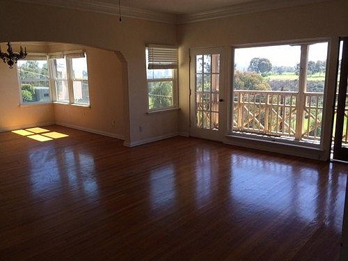 3rd image of 2845 Kalmia Pl