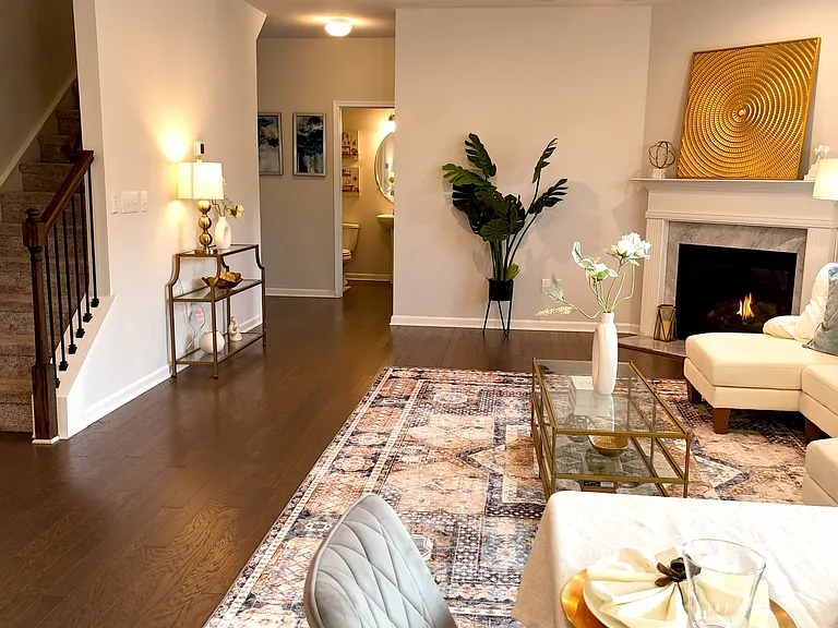 828 Royal Red Ct — Photo 15