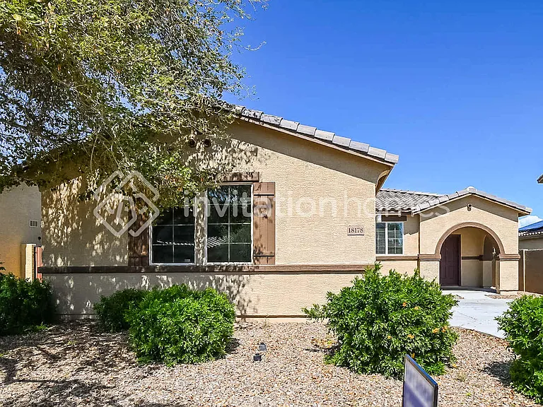 18178 W Ivy Ln — Photo 1