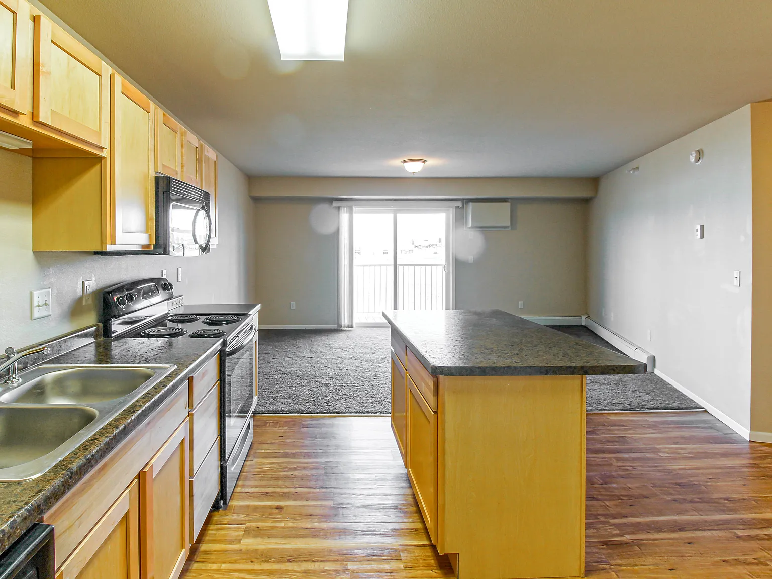 Jefferson Creek Apartments — Photo 1