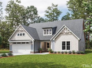 221 W Amber Oak Dr, Selma, NC 27576