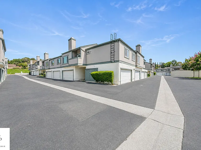 23640 Monument Canyon Dr #C — Photo 16