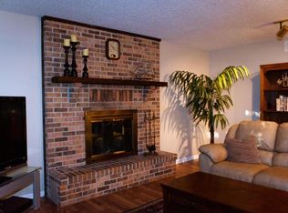 79 6th St, Shalimar, FL 32579