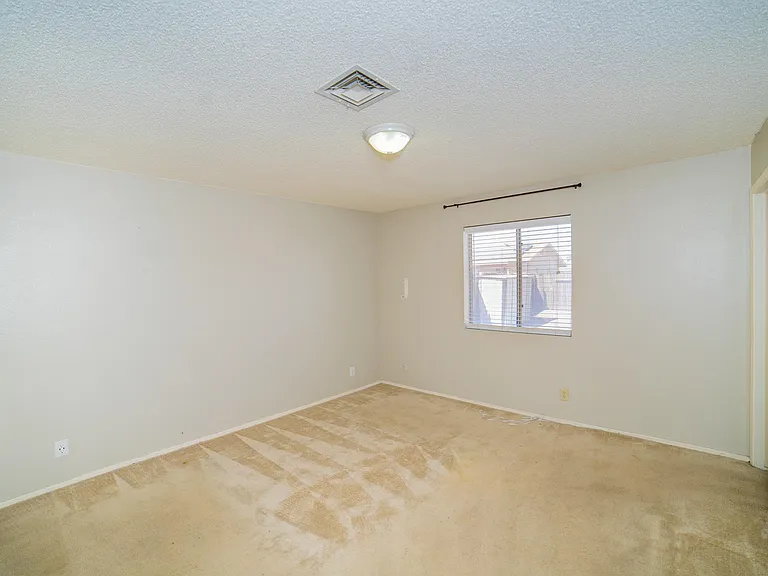 4350 W 17th Ln — Photo 16