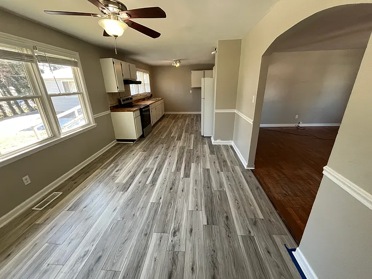 1312 E Harper Ave — Photo 9