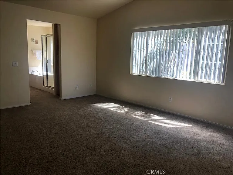 33365 Alagon St — Photo 10