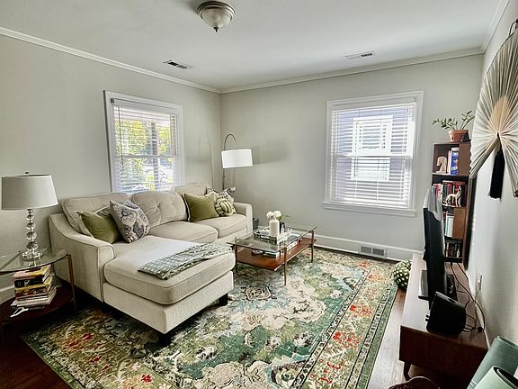 5th image of 2325 Lola Ave