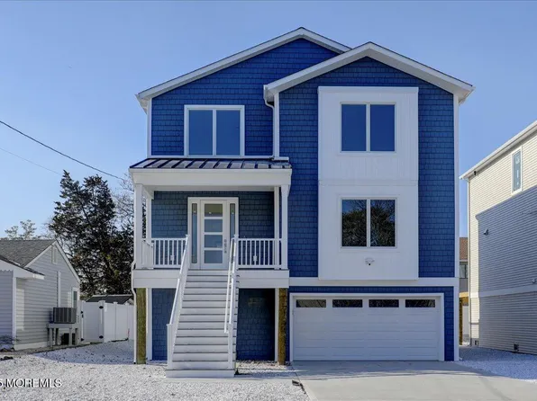 111 Cedar Berry Lane, Toms River, NJ 08753