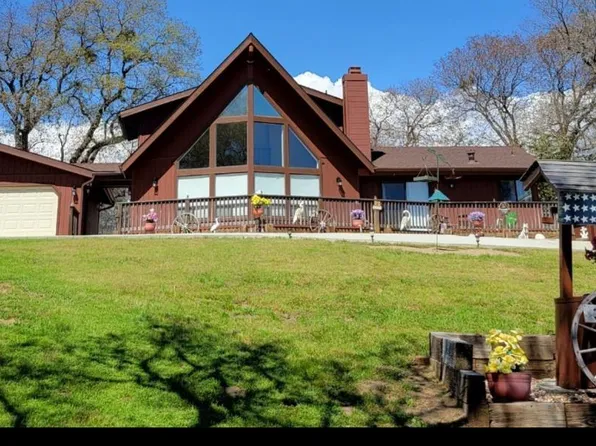30341 Pinedale Dr, Tehachapi, CA 93561