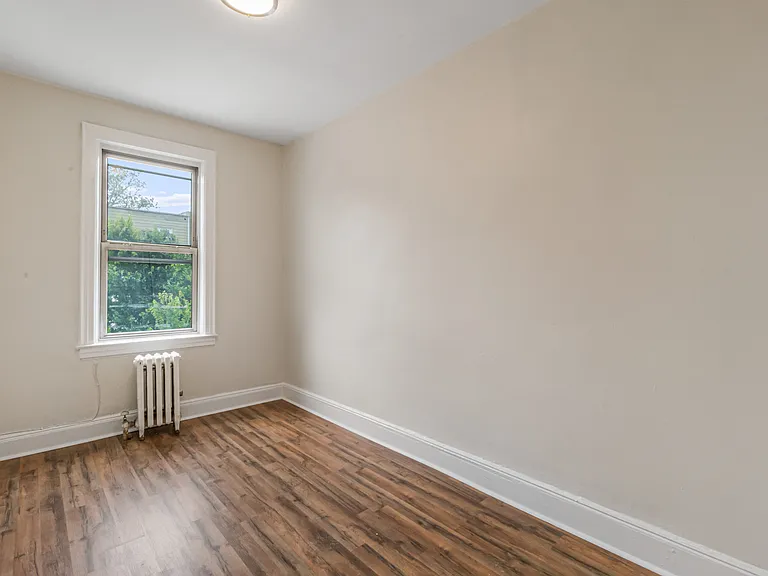 50-14 41st St #2 — Photo 8