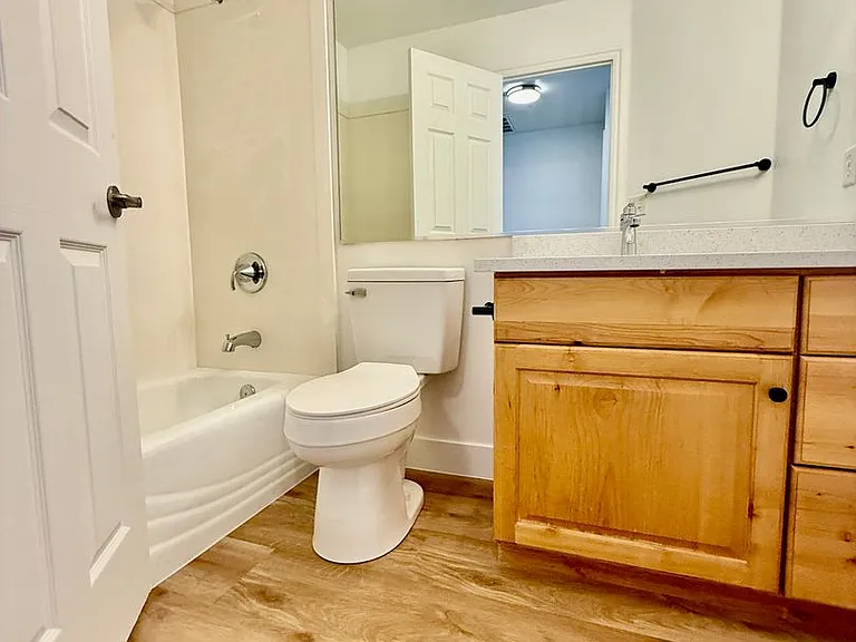 1735 W 540 N #1001 — Photo 20