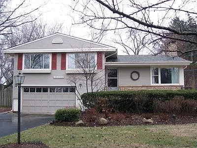 25W683 Jewell Rd photo 1