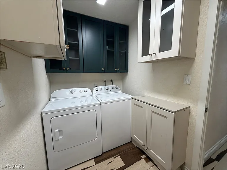 3194 Bel Air Dr — Photo 34