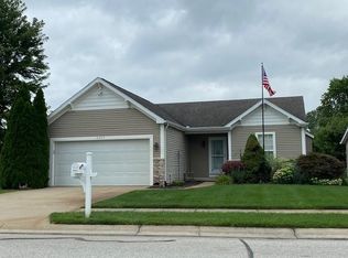 6045 Cottage Cir, Granger, IN 46530