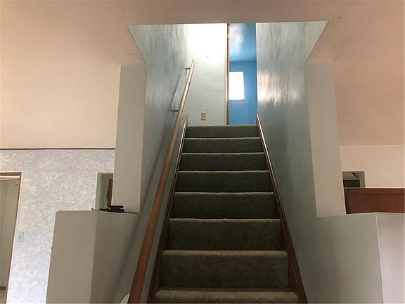 5th image of 99 Stella Dr