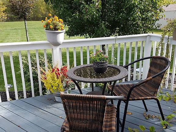 Cape cod deck