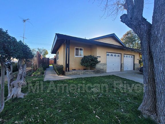 2nd image of 10374 Buena Plaza Cir
