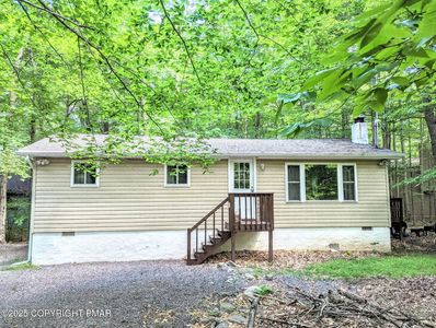5345 Conoquenissing Dr, Pocono Lake, PA, 18347