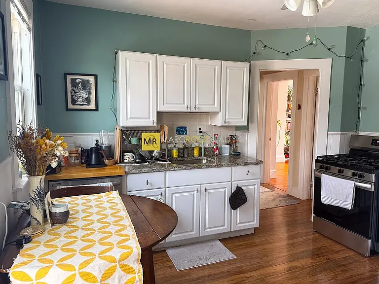 48 Fairbanks St #3 — Photo 4