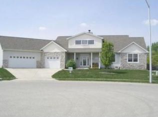 333 Burberry Ln, Rochester, IL 62563