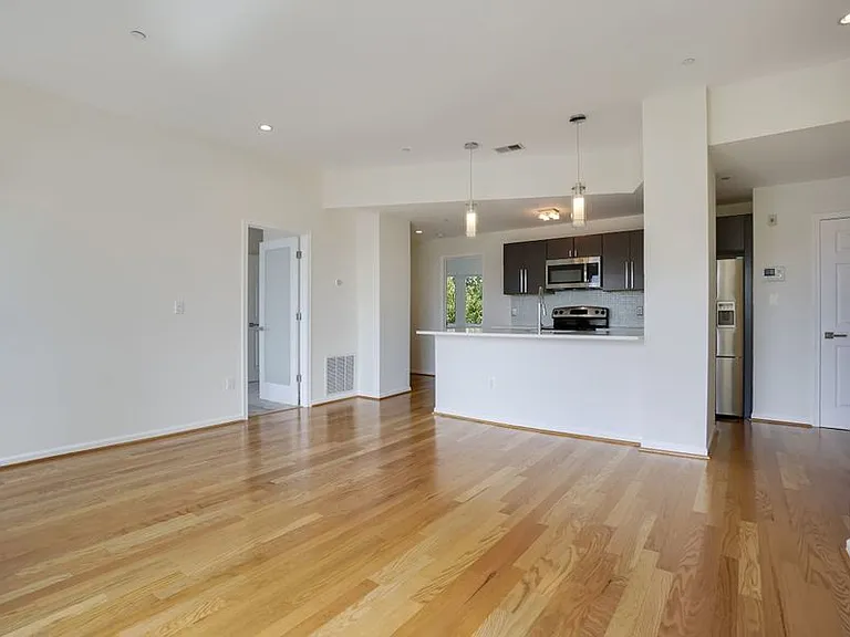 329 Rhode Island Ave NE #404 — Photo 5