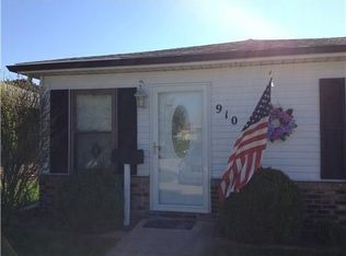 910 Berkley Cir, Mishawaka, IN 46544