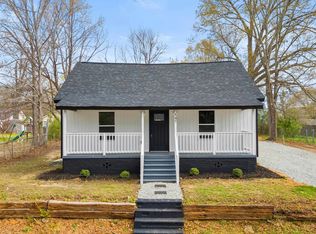 547 Perrin Ave, Woodruff, SC 29388