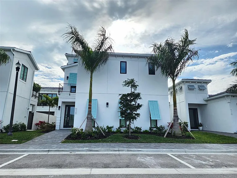 6314 Sea Lavender Dr — Photo 1