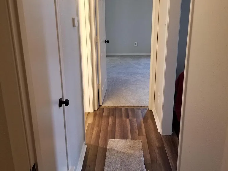 2430 Lakeview Cir — Photo 10