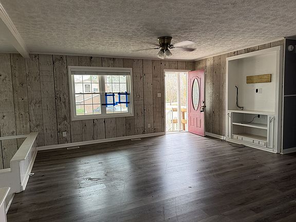 3rd image of 85 E Brewton St