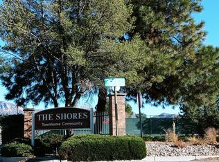 30 Lakeshore Dr NE, Albuquerque, NM 87112