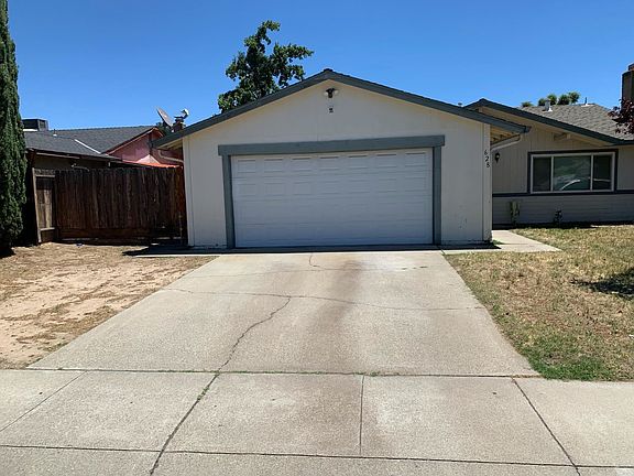 2nd image of 628 Camelia Ln