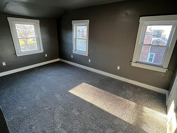 5th image of 3727 Woodrow Ave