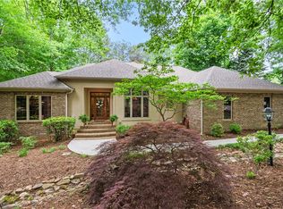 411 Woodridge Dr, Seneca, SC 29672