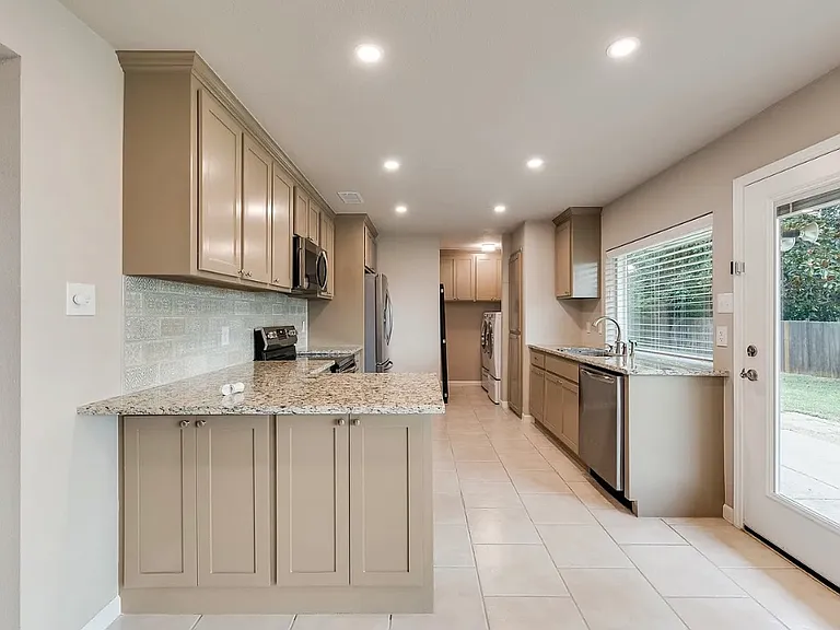 3409 W Sage Ct — Photo 8