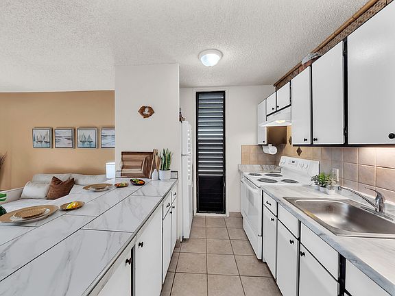 5th image of 76-6246 Alii Dr #253