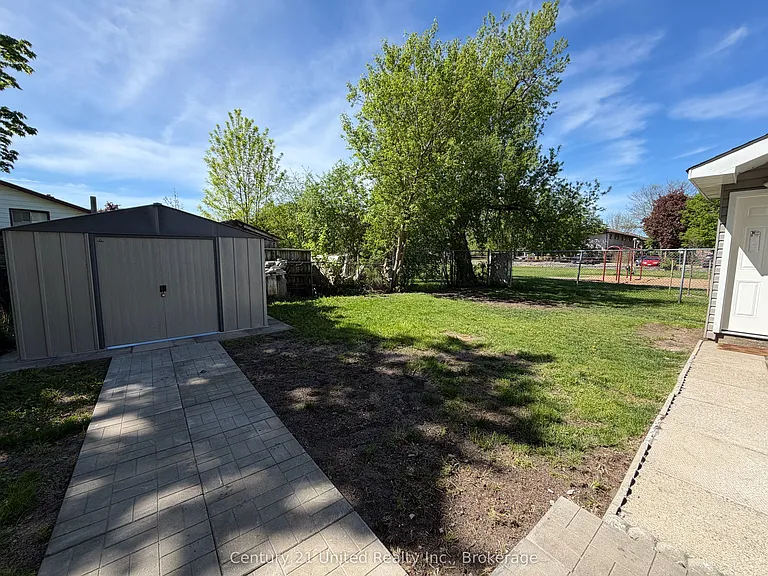 825 Cameron St #A — Photo 14