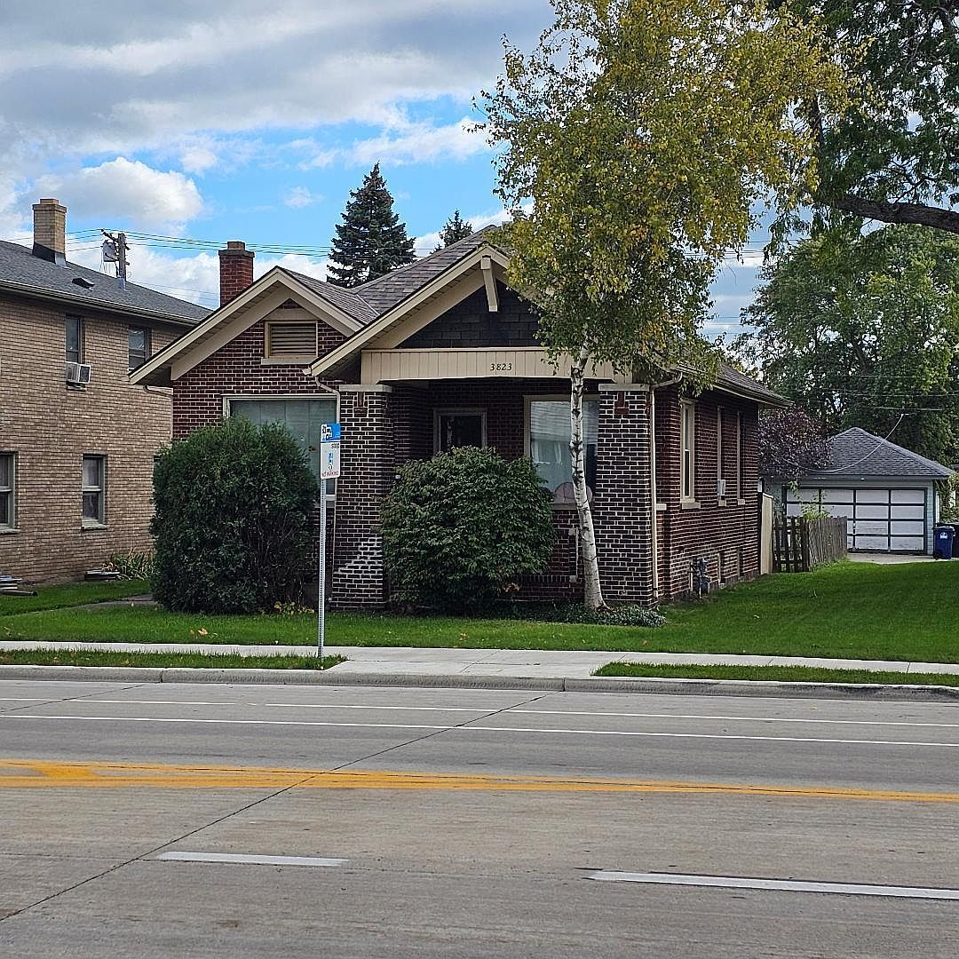 3823 Washington AVENUE, Racine, WI 53405 MLS 1854864 Zillow
